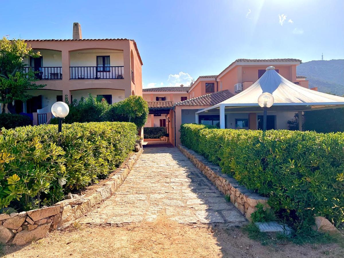 Hotel Piccolo Pevero Порто Черво Екстериор снимка
