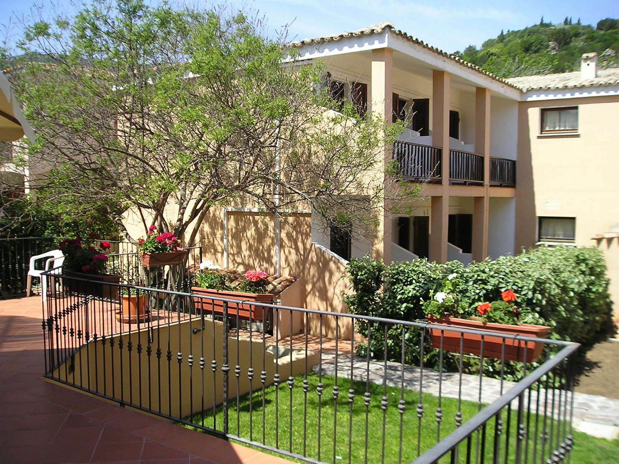 Hotel Piccolo Pevero Порто Черво Екстериор снимка